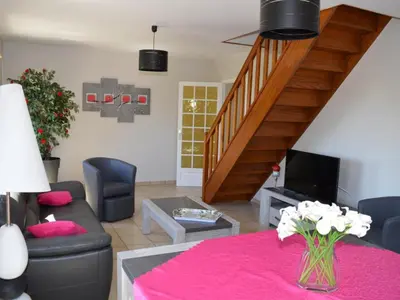 Coin salon dans l'établissement Charmant gîte à Vouvray avec 2 chambres et jardin - FR-1-381-167