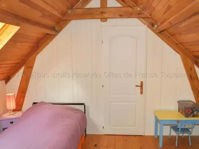 Un ou plusieurs lits dans un hébergement de l'établissement Maison historique en Touraine proche châteaux avec jardin & WiFi - FR-1-381-220