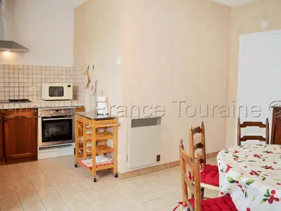 Cuisine ou kitchenette dans l'établissement Gîte calme proche du Château d'Azay-le-Rideau - FR-1-381-279
