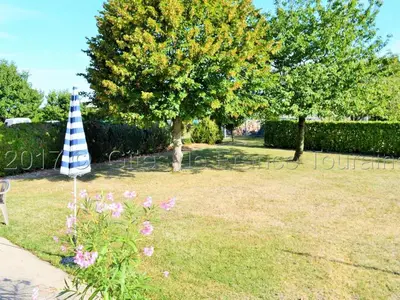 Jardin de l'établissement Gîte calme proche du Château d'Azay-le-Rideau - FR-1-381-279