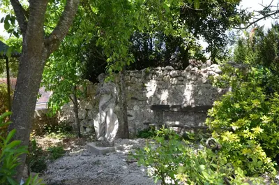 Jardin de l'établissement Le Clos Mademoiselle