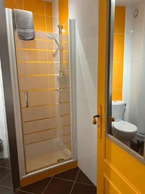 Salle de bains dans l'établissement Le Pigeonnier