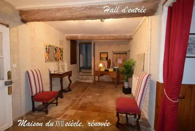 Coin salon dans l'établissement L'étape de Loudun