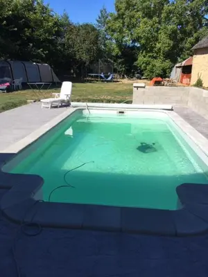 Piscine de l'établissement Le petit paradis ou située à proximité
