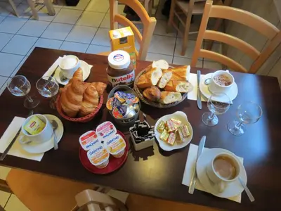 Nourriture dans l'hôtel ou à proximité