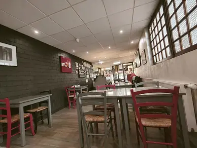 Restaurant ou autre lieu de restauration dans l'établissement Hôtel Saint Jean
