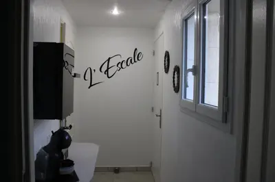 Salle de bains dans l'établissement L'Escale Chambre chez l'habitant