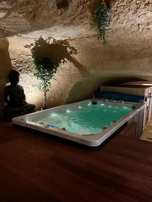 Plan de l'établissement Hôtel-Restaurant-Chambre Insolite Spa - Le XII de Luynes