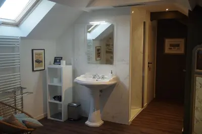 Salle de bains dans l'établissement Manoir des Logis