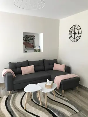 Coin salon dans l'établissement Gîte Bambou