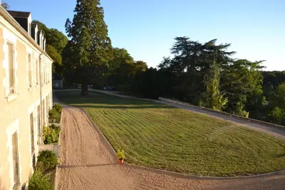 Jardin de l'établissement Château de Saint Ouen les Vignes