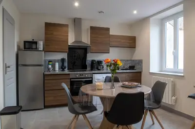 Cuisine ou kitchenette dans l'établissement Gîtes à côté de Chambord, Blois, Cheverny