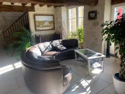 Coin salon dans l'établissement La Douce France Trianon