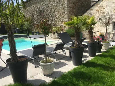 Piscine de l'établissement La Douce France Trianon ou située à proximité