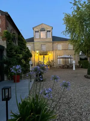 Jardin de l'établissement Chambres d'hôtes & Spa Les Perce Neige