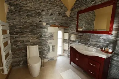 Salle de bains dans l'établissement Château de Belle Poule