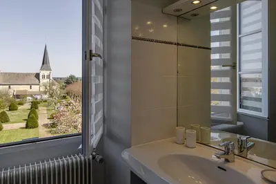 Salle de bains dans l'établissement Manoir de la Voute maison d'hôtes