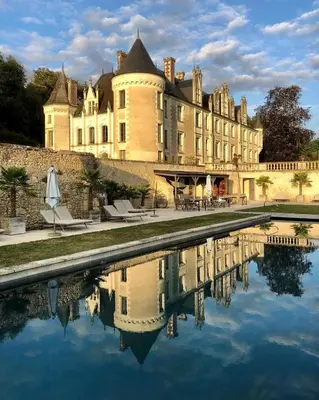 Piscine de l'établissement Chateau des Arpentis ou située à proximité