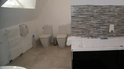 Salle de bains dans l'établissement Chateau de Vaugrignon - Beer Spa