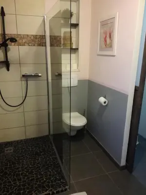Salle de bains dans l'établissement gîte papillon 4