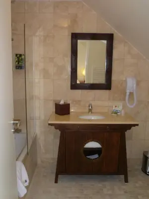 Salle de bains dans l'établissement Les Pagodes de Beauval