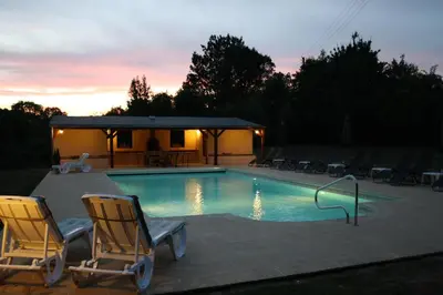 Piscine de l'établissement Paulanosa Gite ou située à proximité