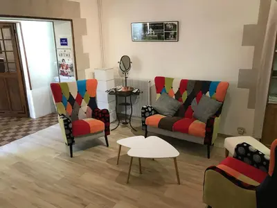 Coin salon dans l'établissement Domaine de Joreau