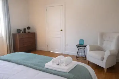 Un ou plusieurs lits dans un hébergement de l'établissement Grande maison #6 chambres #Proche Amboise/Tours