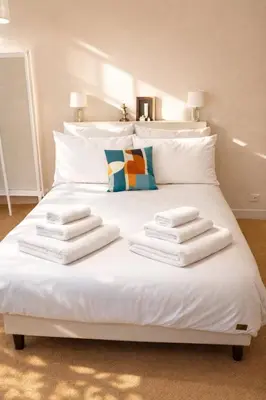 Un ou plusieurs lits dans un hébergement de l'établissement Grande maison #6 chambres #Proche Amboise/Tours