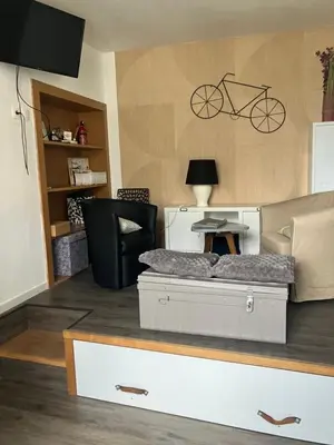 Télévision ou salle de divertissement dans l'établissement LE CID