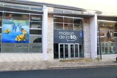 Plan de l'établissement LOIRE VELO 3 Appartements Moderne Vélo Parking 20 places vélos Centre Ville Historique Blois