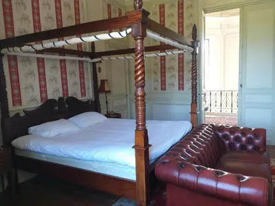 Un ou plusieurs lits dans un hébergement de l'établissement Chateau du Guérinet D'Orchaise