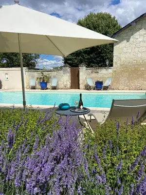 Piscine de l'établissement Demeure de Beaulieu ou située à proximité