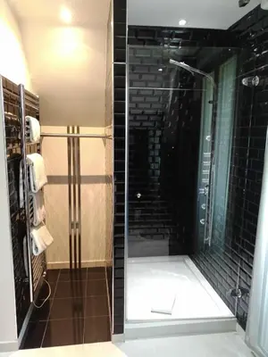 Salle de bains dans l'établissement Art Hotel