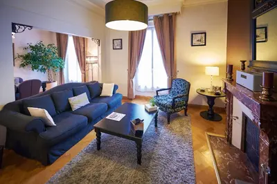 Coin salon dans l'établissement Appartements Plantagenet - Le 33