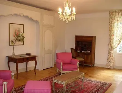 Coin salon dans l'établissement Appartement du Château du Grand Bouchet