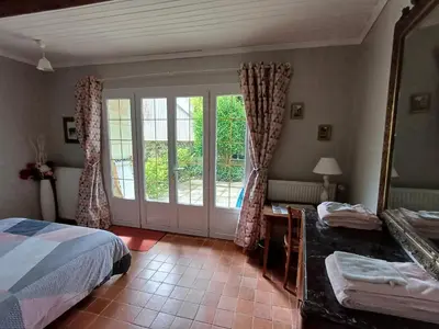 Un ou plusieurs lits dans un hébergement de l'établissement Chinon Manoir de l'Abbaye