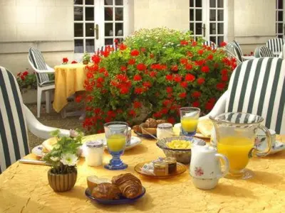 Nourriture dans l'hôtel ou à proximité