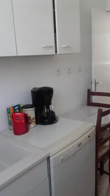 Cuisine ou kitchenette dans l'établissement Belin