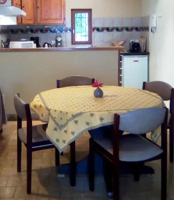 Cuisine ou kitchenette dans l'établissement Le clos St Vincent