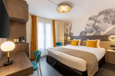 Un ou plusieurs lits dans un hébergement de l'établissement Best Western Plus l'Artist Hotel