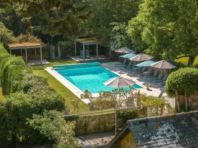 Piscine de l'établissement Chateau de la Vigne ou située à proximité