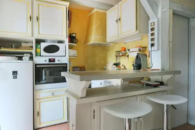 Cuisine ou kitchenette dans l'établissement Elegant and spacious T2 #Tours #Halles #Courprivée