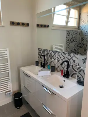 Salle de bains dans l'établissement Maison aux portes de Beauval