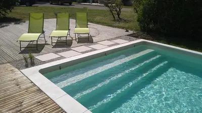 Piscine de l'établissement Longère du sud Touraine au Coeur du Val de Loire ou située à proximité