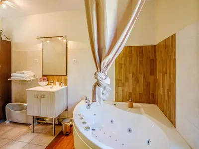 Salle de bains dans l'établissement Clos du Bois Brard B&B