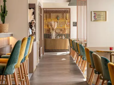 Coin salon dans l'établissement Mercure Le Mans Batignolles - Hotel & Spa