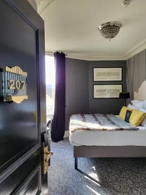 Un ou plusieurs lits dans un hébergement de l'établissement Hotel Vendome - BW Signature Collection