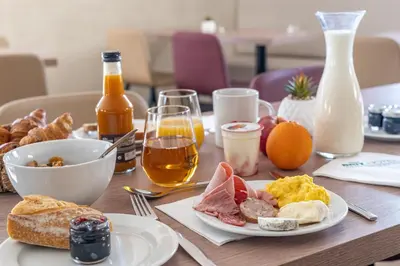Nourriture dans l'hôtel ou à proximité
