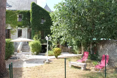 Jardin de l'établissement Gîte Au près du Lys